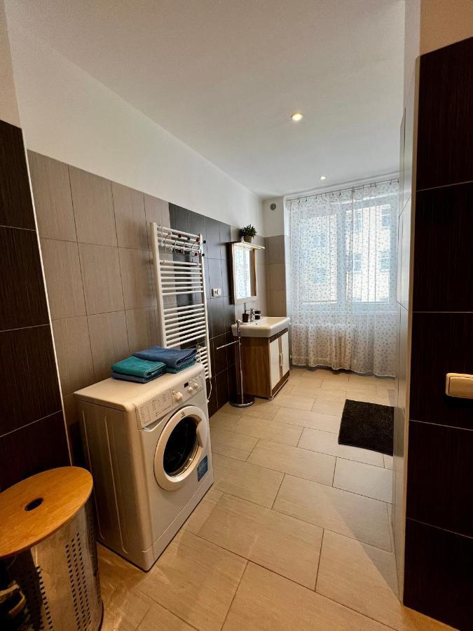 Апартаменты Apartman Sofije Карловы Вары Экстерьер фото