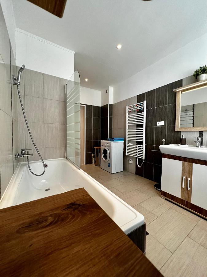 Апартаменты Apartman Sofije Карловы Вары Экстерьер фото